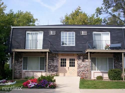 Building Photo - 810 N Southgate St