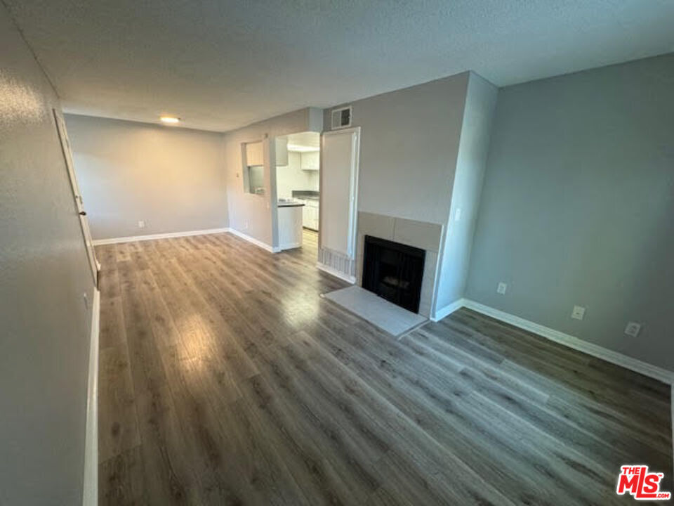 7407 Haskell Ave Unit 5, Los Angeles, CA 91406 Room for Rent in Los