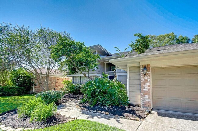 Foto del edificio - 1614 Westhurst Ln