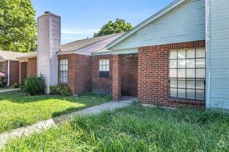 Building Photo - 2305 Miguel Ln