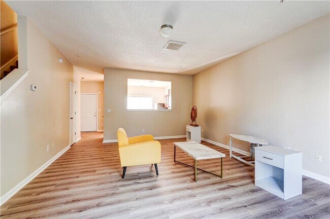 Foto del edificio - 2837 Laurel Ridge Cir