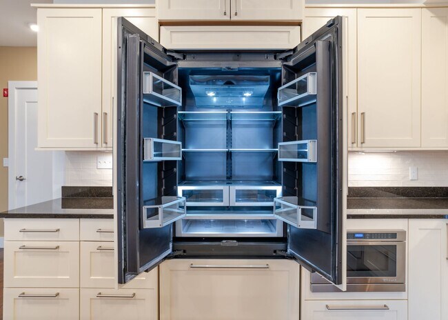 Foto del edificio - Luxury 2BR/2BA Condo in Portland's East En...