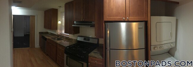 Building Photo - 64 Louis Prang St