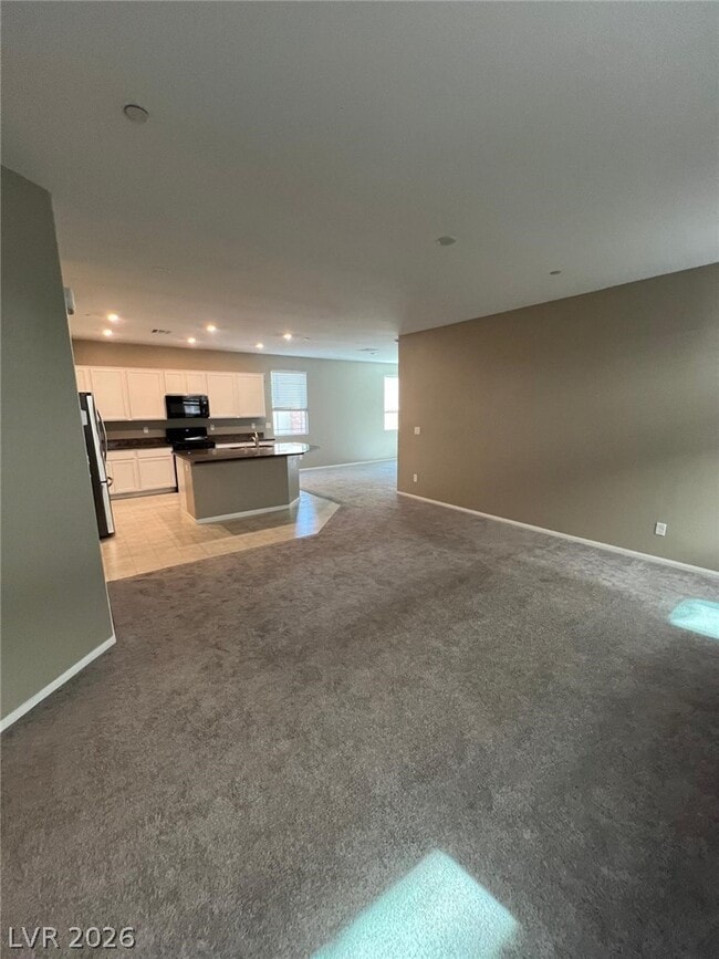 Foto del edificio - 6071 Castle Gardens Ave