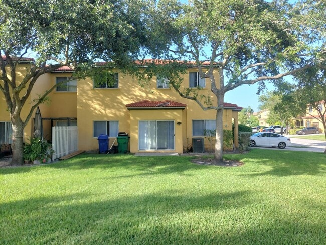 Photo - 10161 SW 21st St Townhome