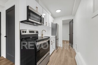 Building Photo - 60 Triller Ave
