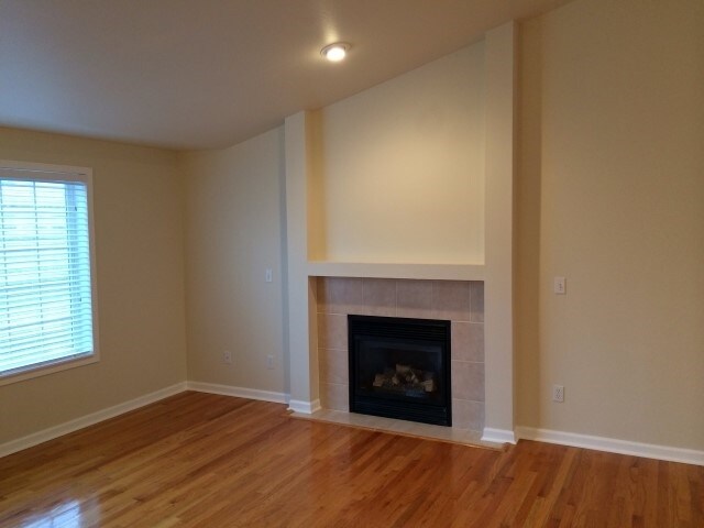 Building Photo - 18502 12th Avenue Court E