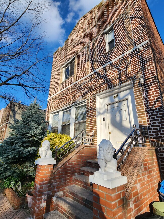Building Photo - 867 Schenectady Ave