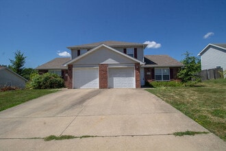 Building Photo - 1415 N Frideriki Dr