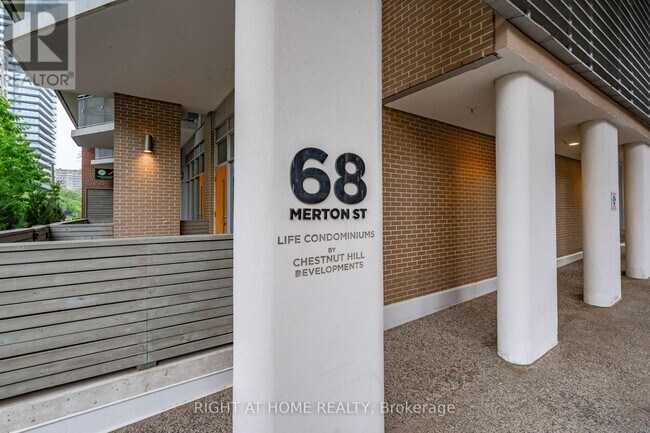 Building Photo - 68 Merton St