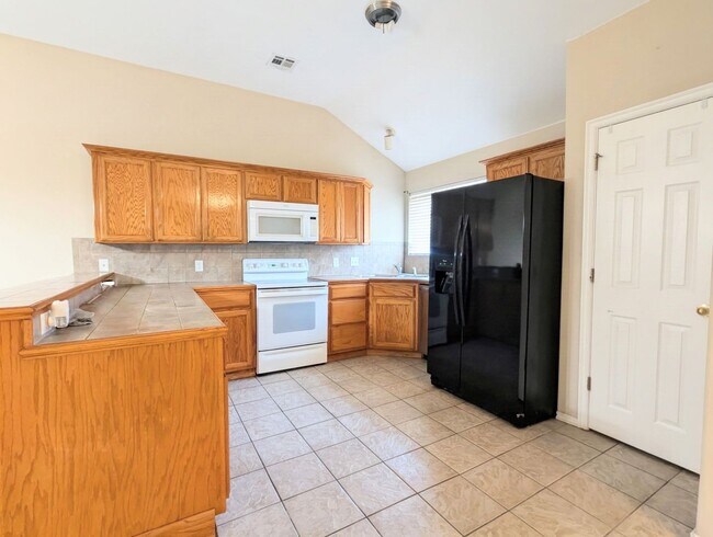 Building Photo - 2612 Deer Run Dr