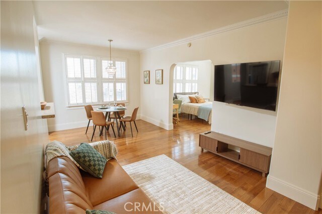 Foto principal - 315 W 3rd St