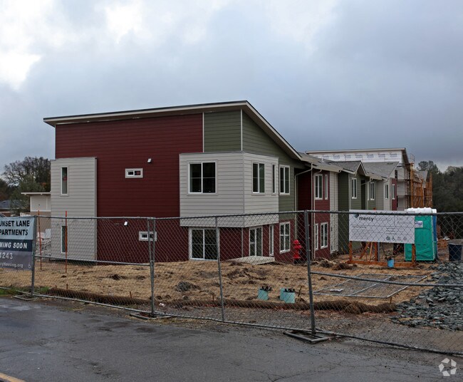 Building Photo - Trailside Terrace