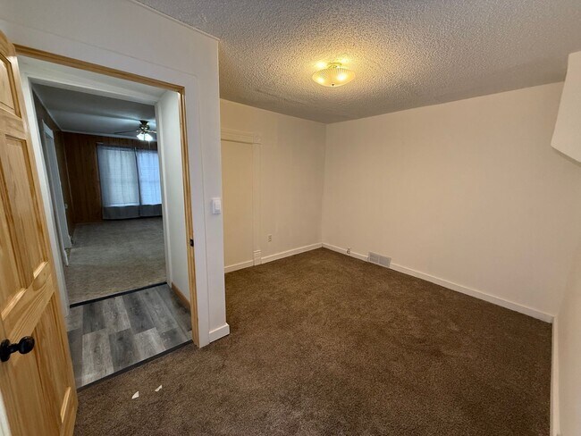 Foto del edificio - 426 1st St NW