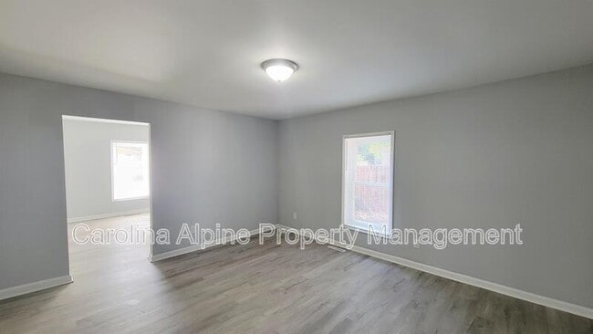 Building Photo - 215 Foy Ave