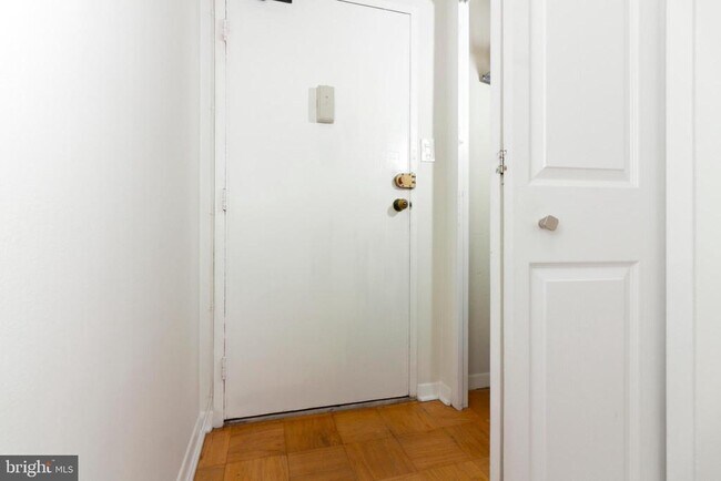 Foto del edificio - 1601 18th St NW