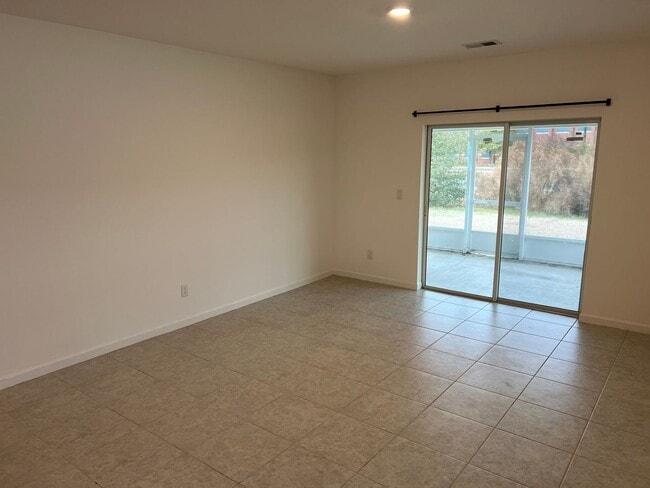 Foto del edificio - 121 College St