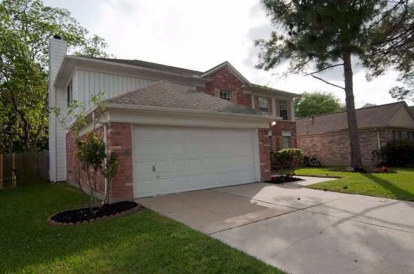 Building Photo - 16011 Sweetwater Creek Dr