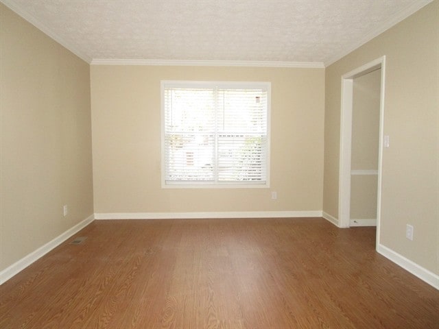 Building Photo - 700 Rosehill Ln