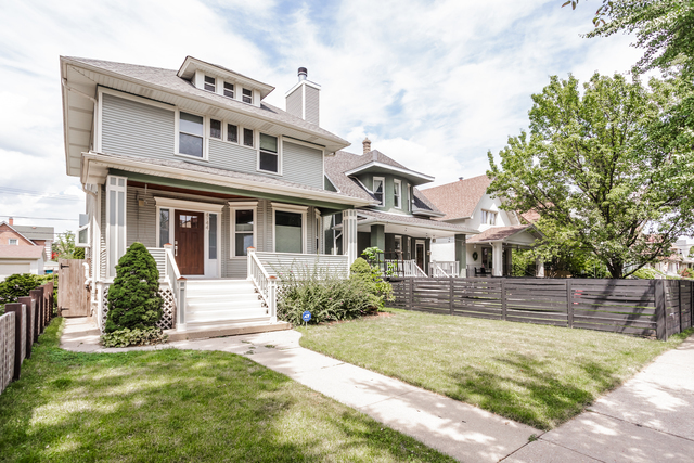 Building Photo - 4944 W Cullom Ave