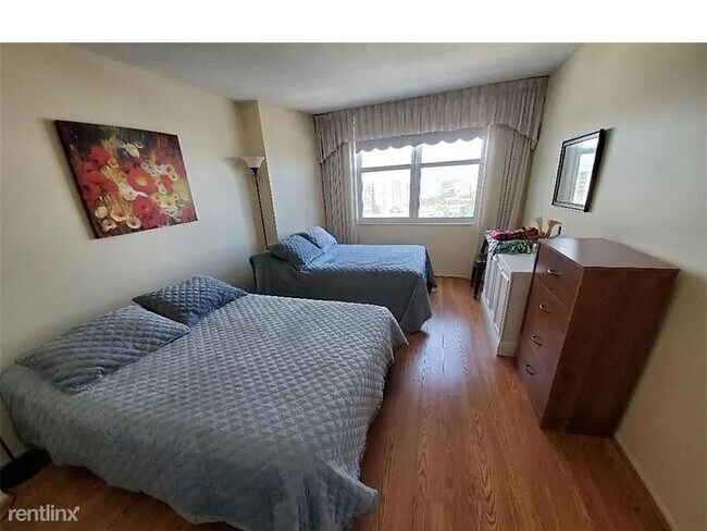 Foto del edificio - 301 N Ocean Blvd