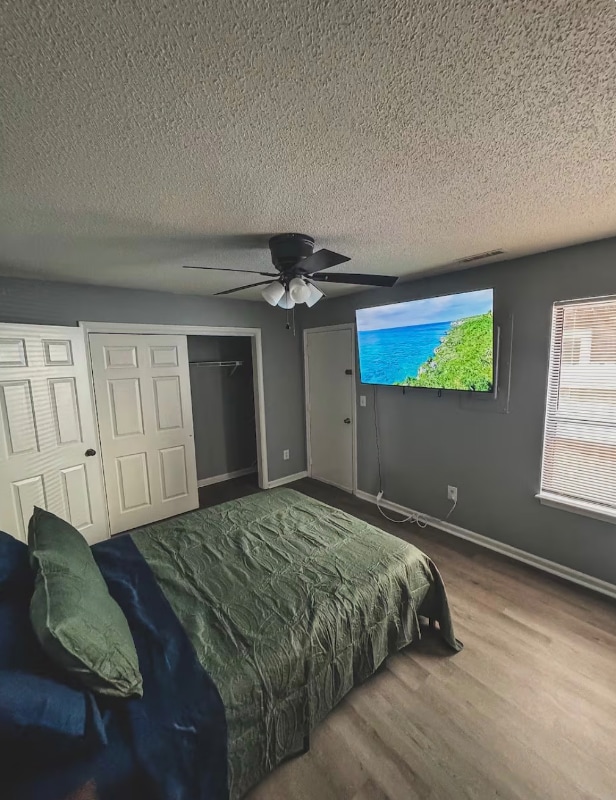 Building Photo - 8576 Chesapeake Blvd