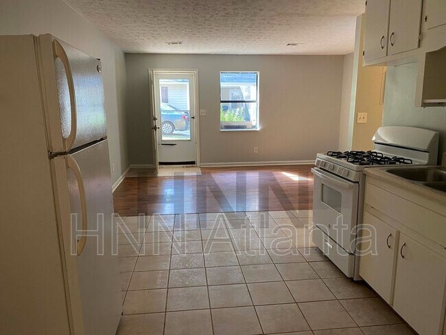 Foto del edificio - 2698 George St NW
