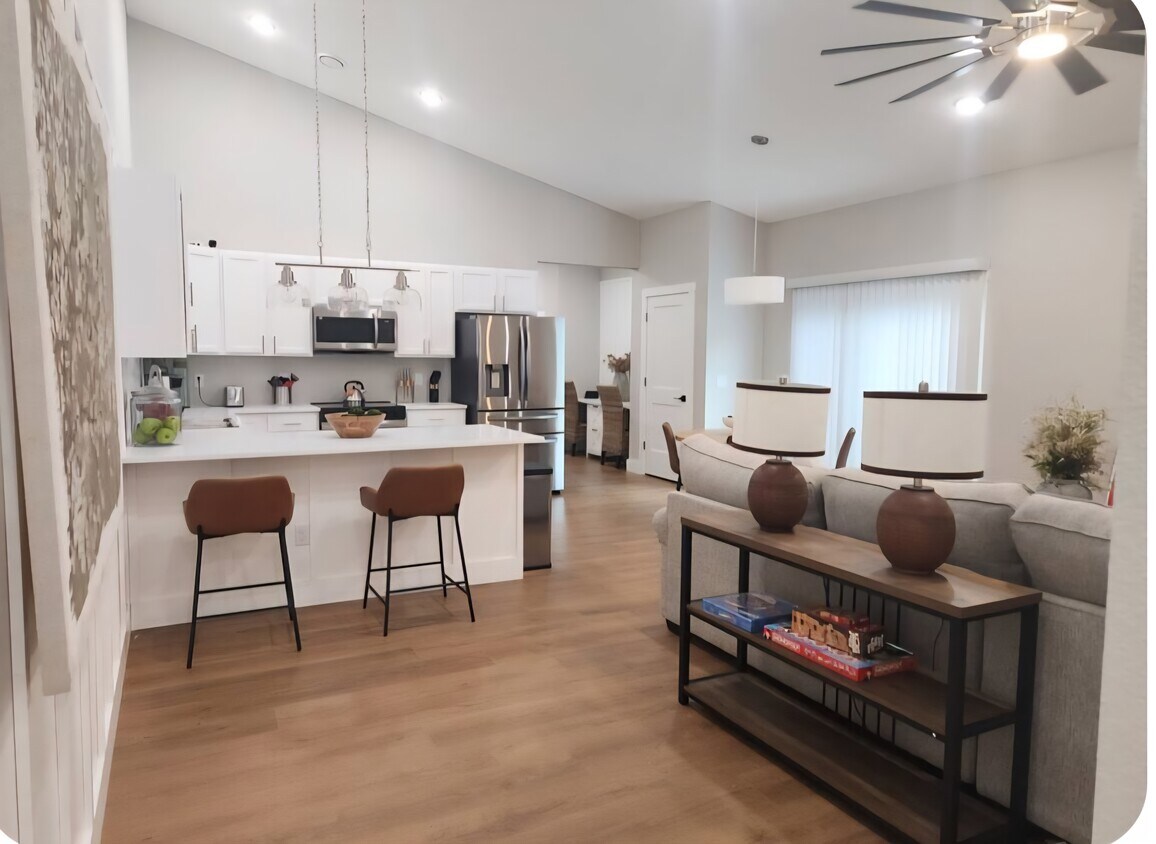 Vivienda de concepto abierto - 6384 W Flanders Ln