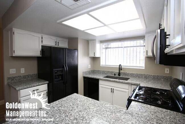 Building Photo - 898 Slumpstone Way