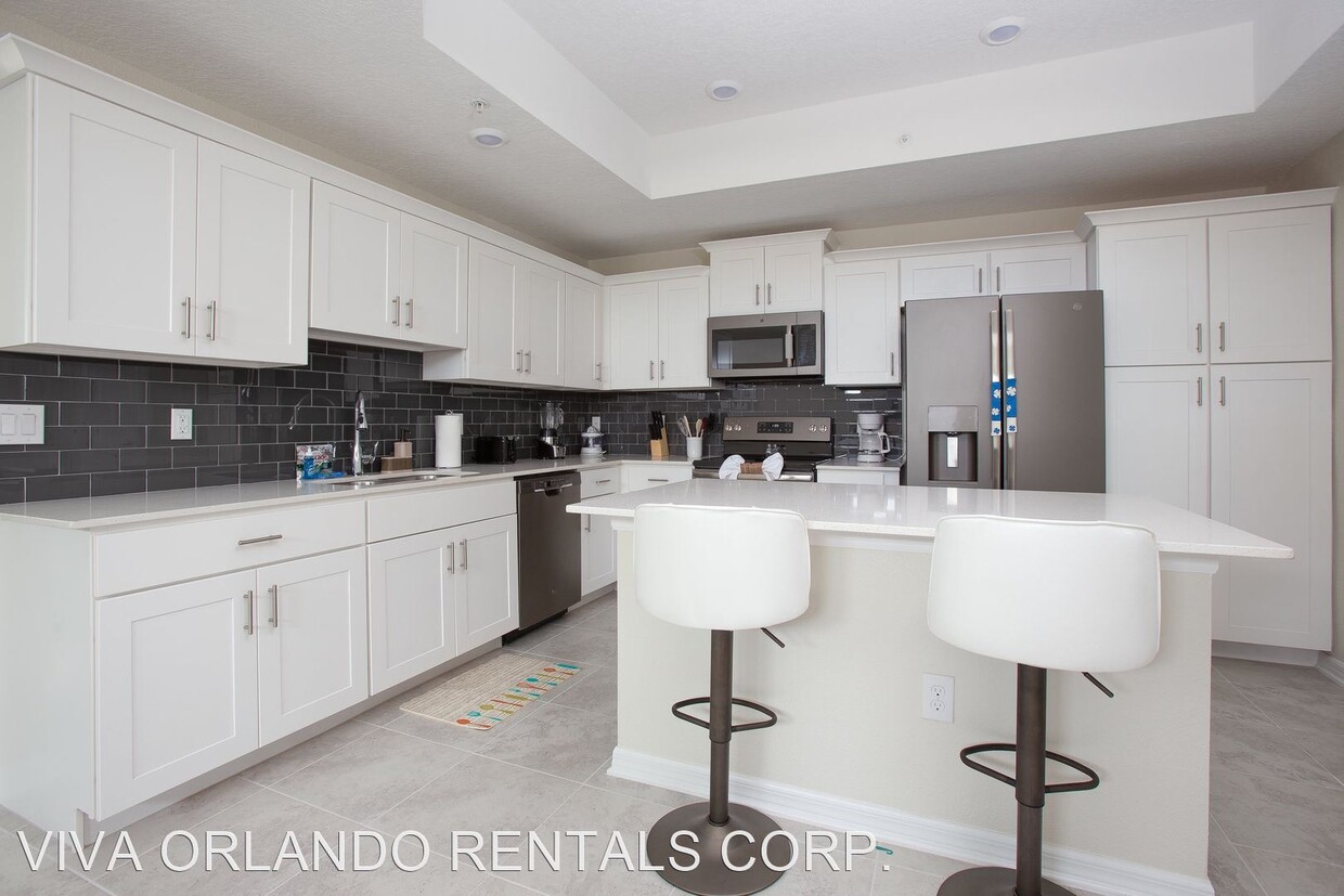 Foto principal - 4721 Clock Tower Dr
