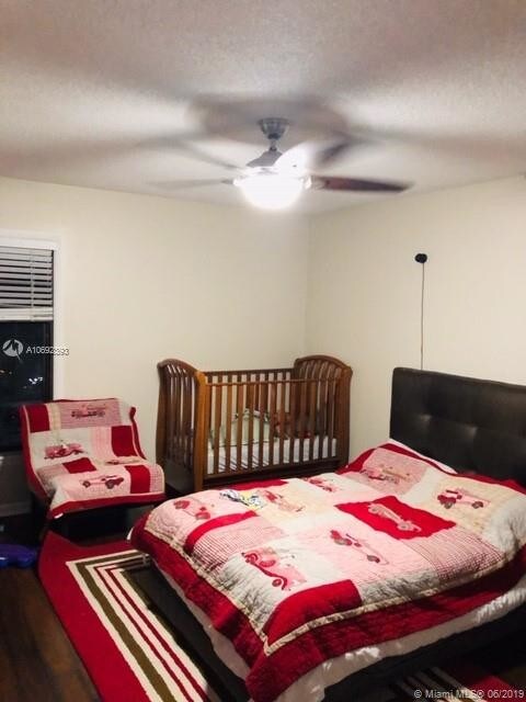 Foto del edificio - 3904 Parkside Ln