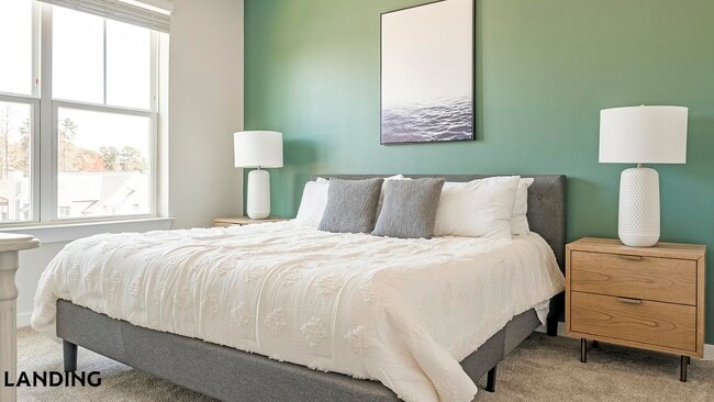 Building Photo - 1270 Hillcrest Dr