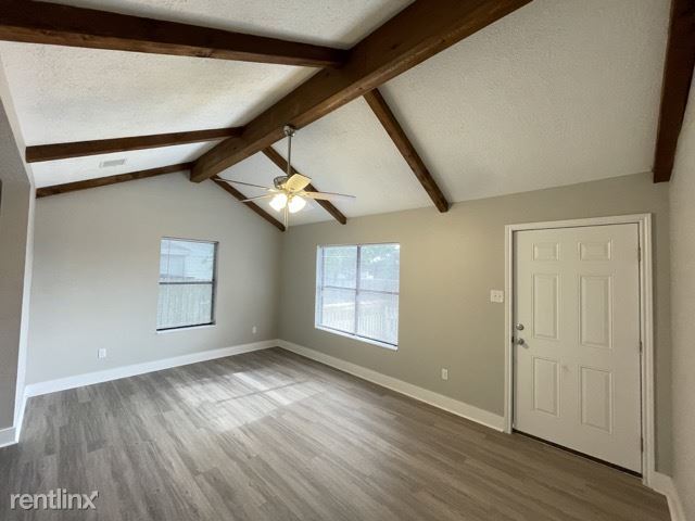 Foto del edificio - 3 br, 2 bath House - 106 Waverly Dr # E