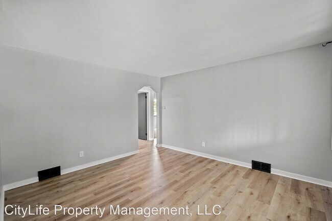 Foto del edificio - 3 br, 1 bath House - 2727 Versailles Avenue