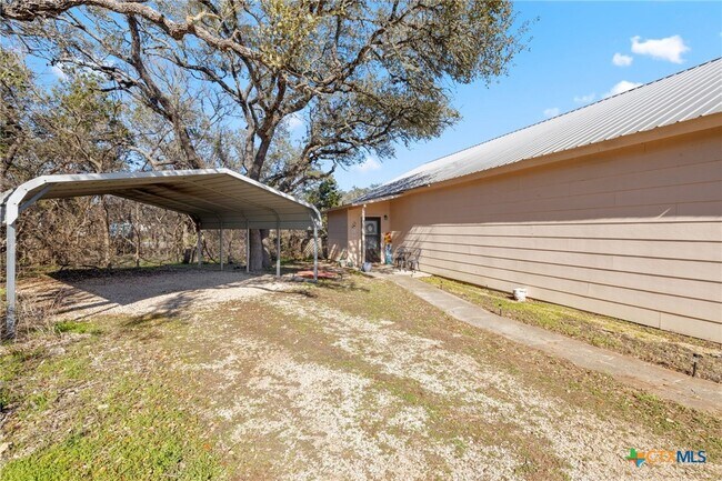 Foto del edificio - 322 Oakwood Loop