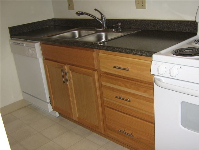 Pine Villa Apartments Apartments Alma, MI