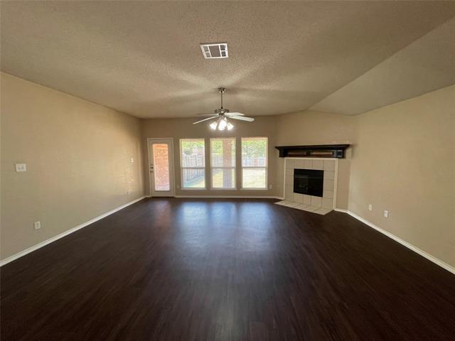 Building Photo - 713 Horseshoe Ct