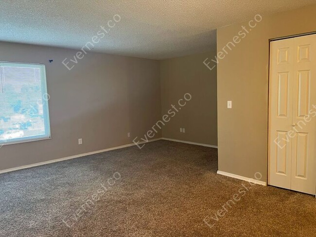 Building Photo - 1705 Heatheridge Rd