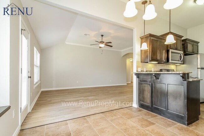 Building Photo - SPECIAL: 50% off first month's rent!  This...