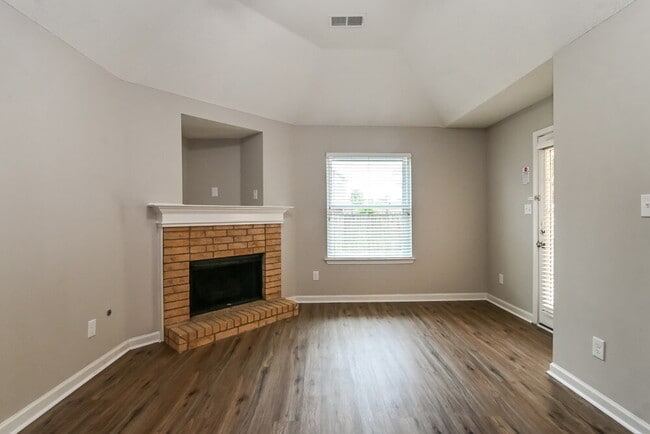 Building Photo - 9217 Lazzini Cove
