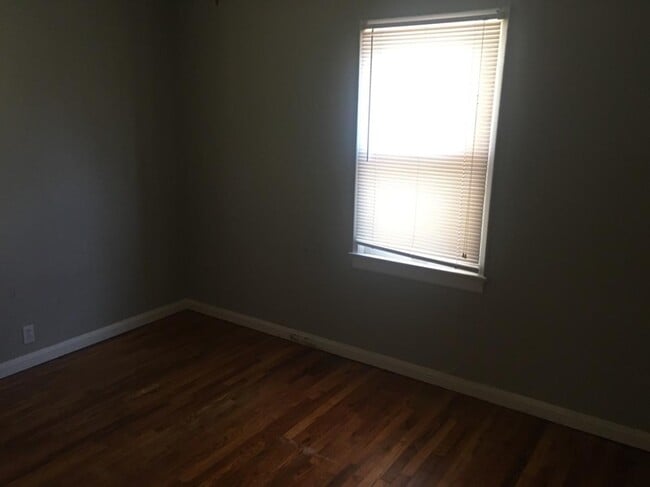 Building Photo - 6739 Dale Ave