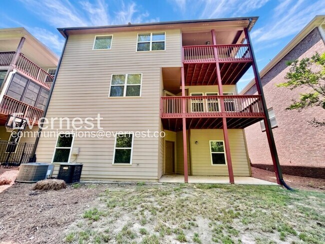 Foto del edificio - 1656 Danbury Parc Pl