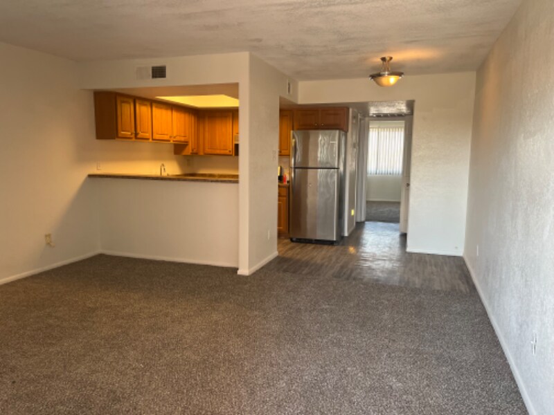 Primary Photo - 3810 N Maryvale Pkwy