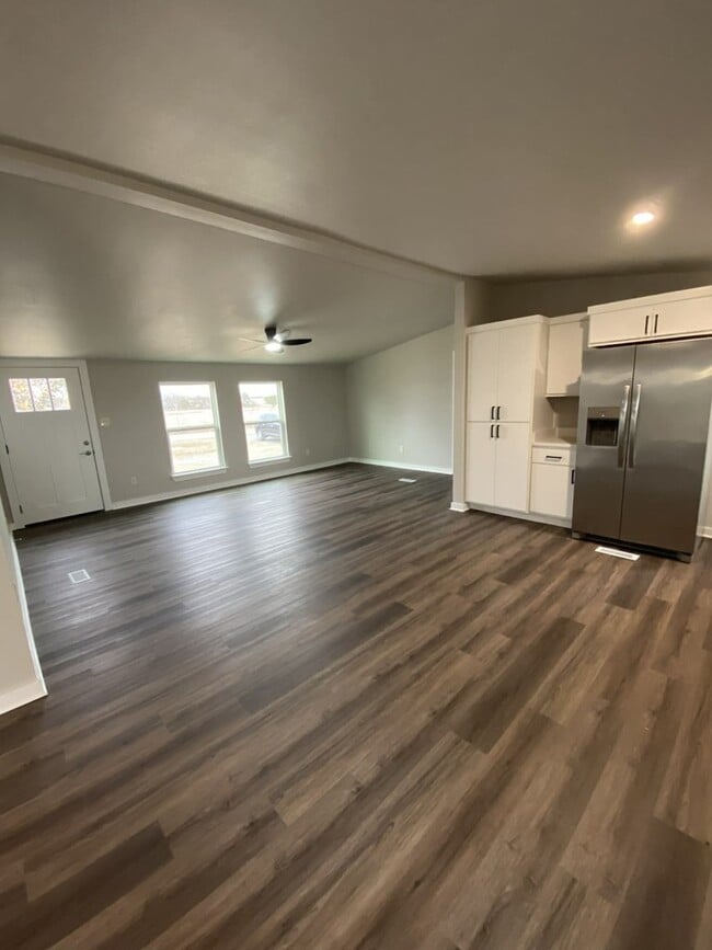 Building Photo - 151 Sherwood Dr