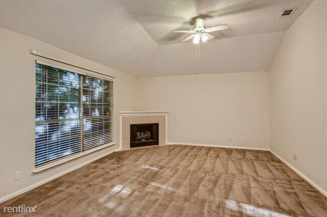 Foto del edificio - 3 br, 2 bath House - 609 Blair Drive