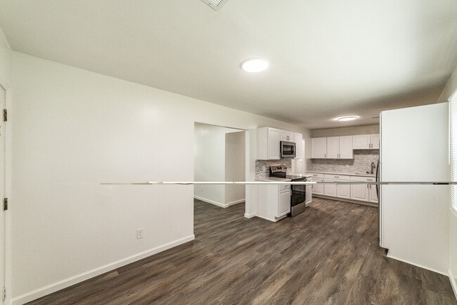 Foto del edificio - 2239 Norwood Dr NW