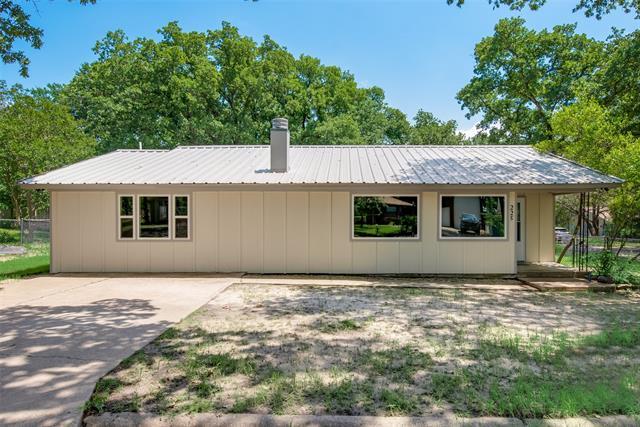 Foto principal - 225 Littlefield Dr