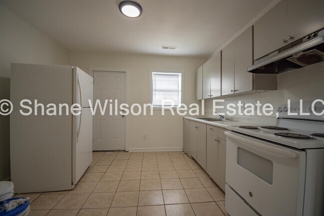 Building Photo - 2014 Rawlings St