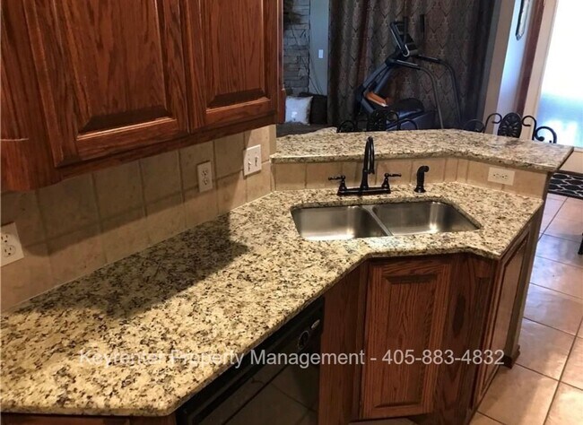 Foto del edificio - Beautiful 3 Bedroom / 2 Bathroom home in Moore School District!