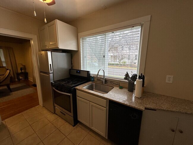 Foto del edificio - Dewitt St